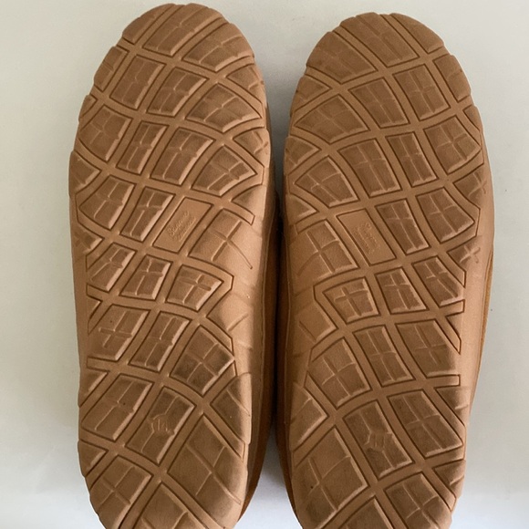 Men's Tan Moccasin Slippers Loafers Sz 14 like new International leather suede - Picture 7 of 8